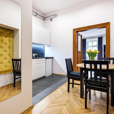 Tyzenhauz Apartments Old Town Краков Экстерьер фото