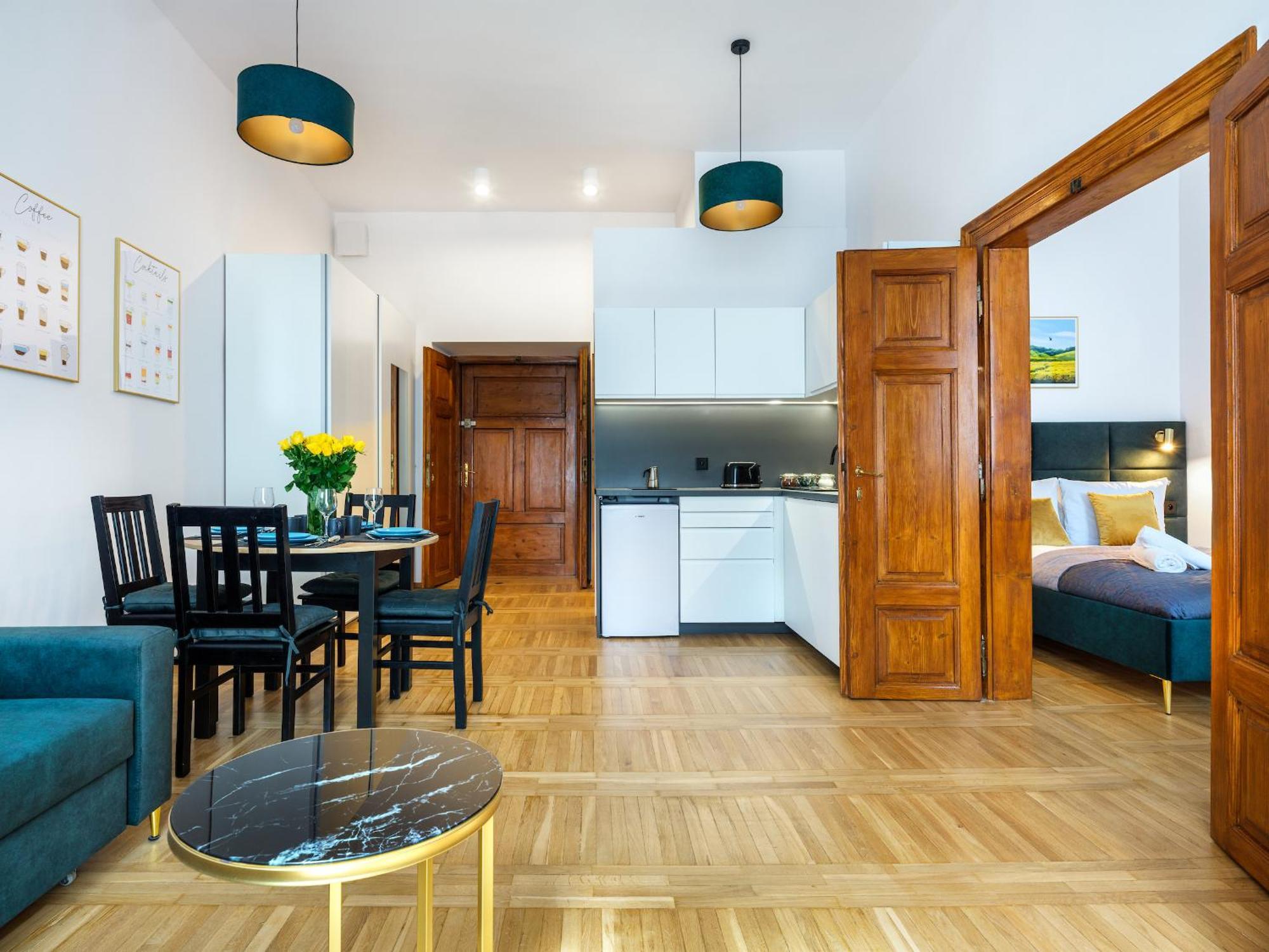 Tyzenhauz Apartments Old Town Краков Экстерьер фото