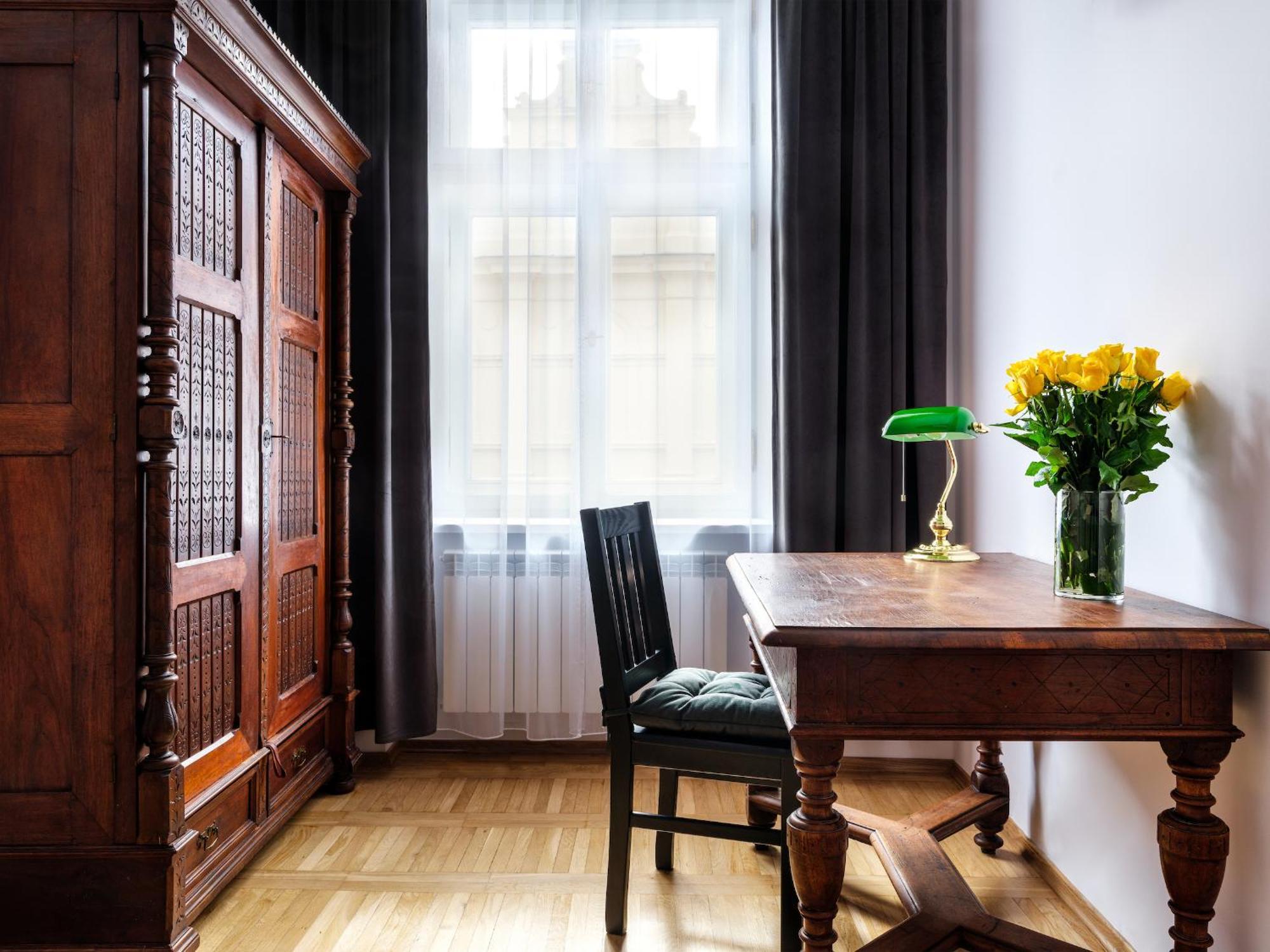 Tyzenhauz Apartments Old Town Краков Номер фото