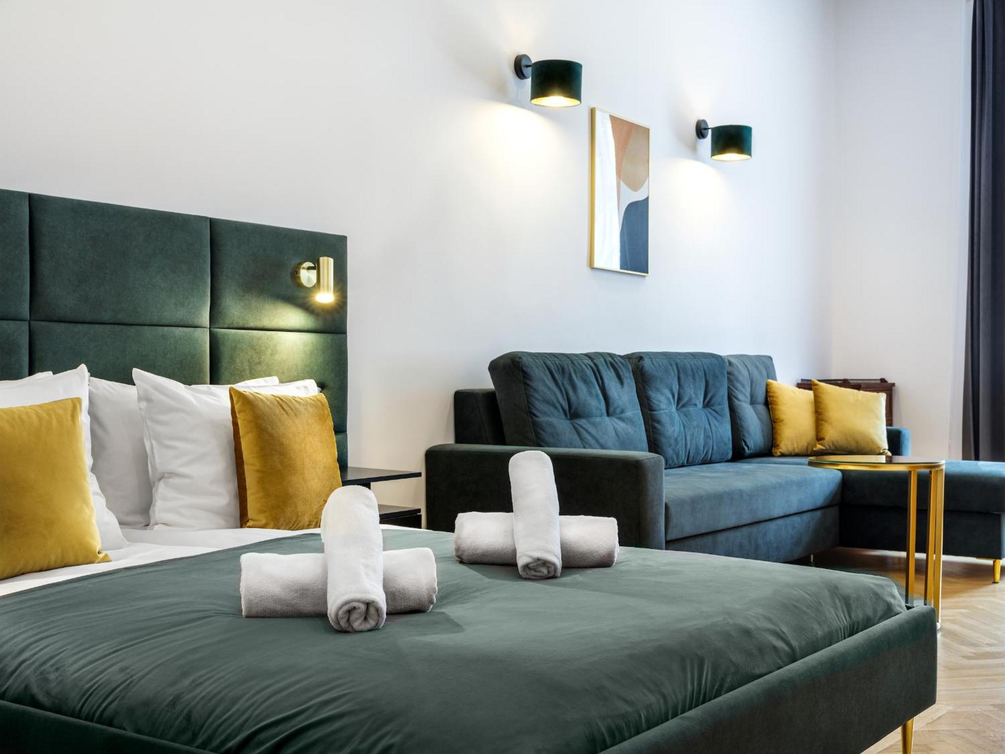 Tyzenhauz Apartments Old Town Краков Экстерьер фото