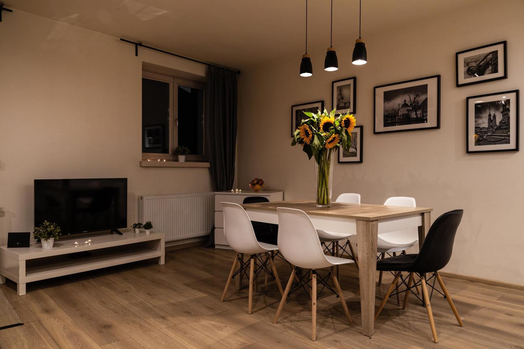 Tyzenhauz Apartments Old Town Краков Экстерьер фото